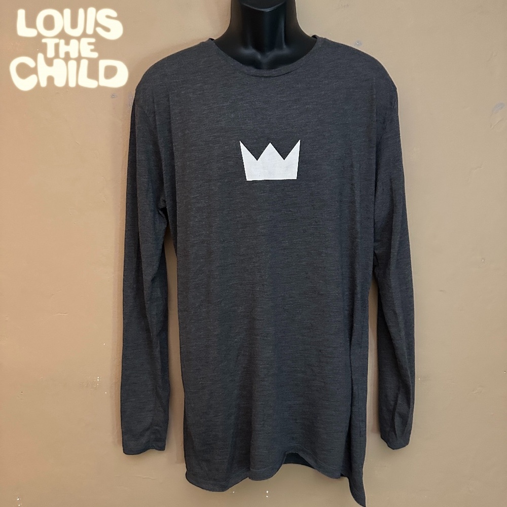 Louis the Child Long Sleeve T Shirt Large Gently worn Cotton blend No fabric tag
